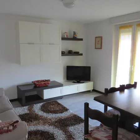 Casa Michela Parking Free * Domodossola