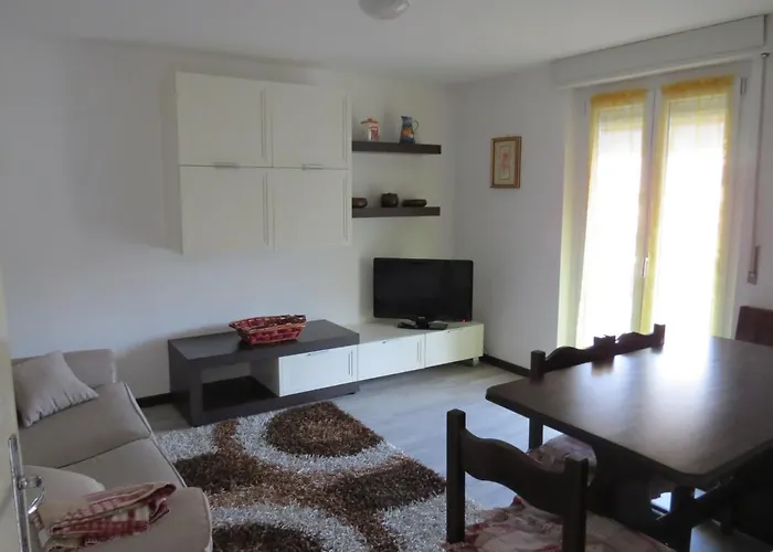 Casa Michela Parking Free * Domodossola